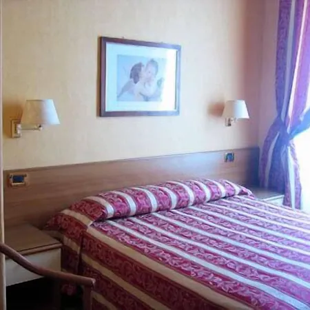 Milazzo 2* Rom