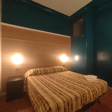 Milazzo Hotell 2*