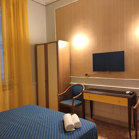 Milazzo Hotell Rom