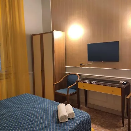 Milazzo Hotell Rom